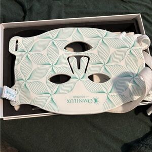 Omnilux Contour Red Light Mask